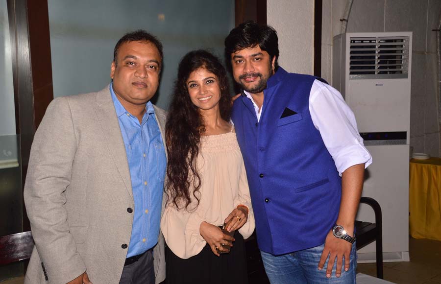 Vikas Seth and Deepak Kumar with Ratan Rajput