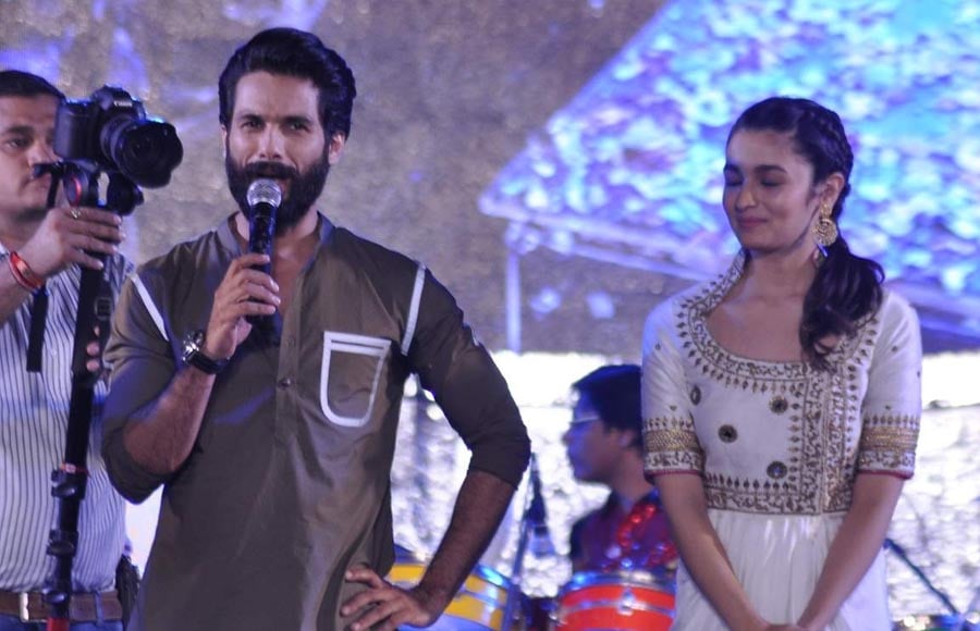 Shahid-Alia promote Shaandaar at garba event