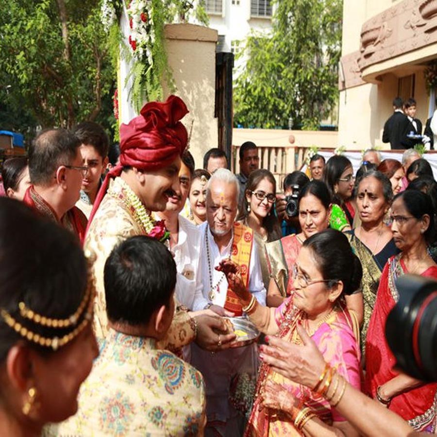 Wedding pics of Disha Vakani