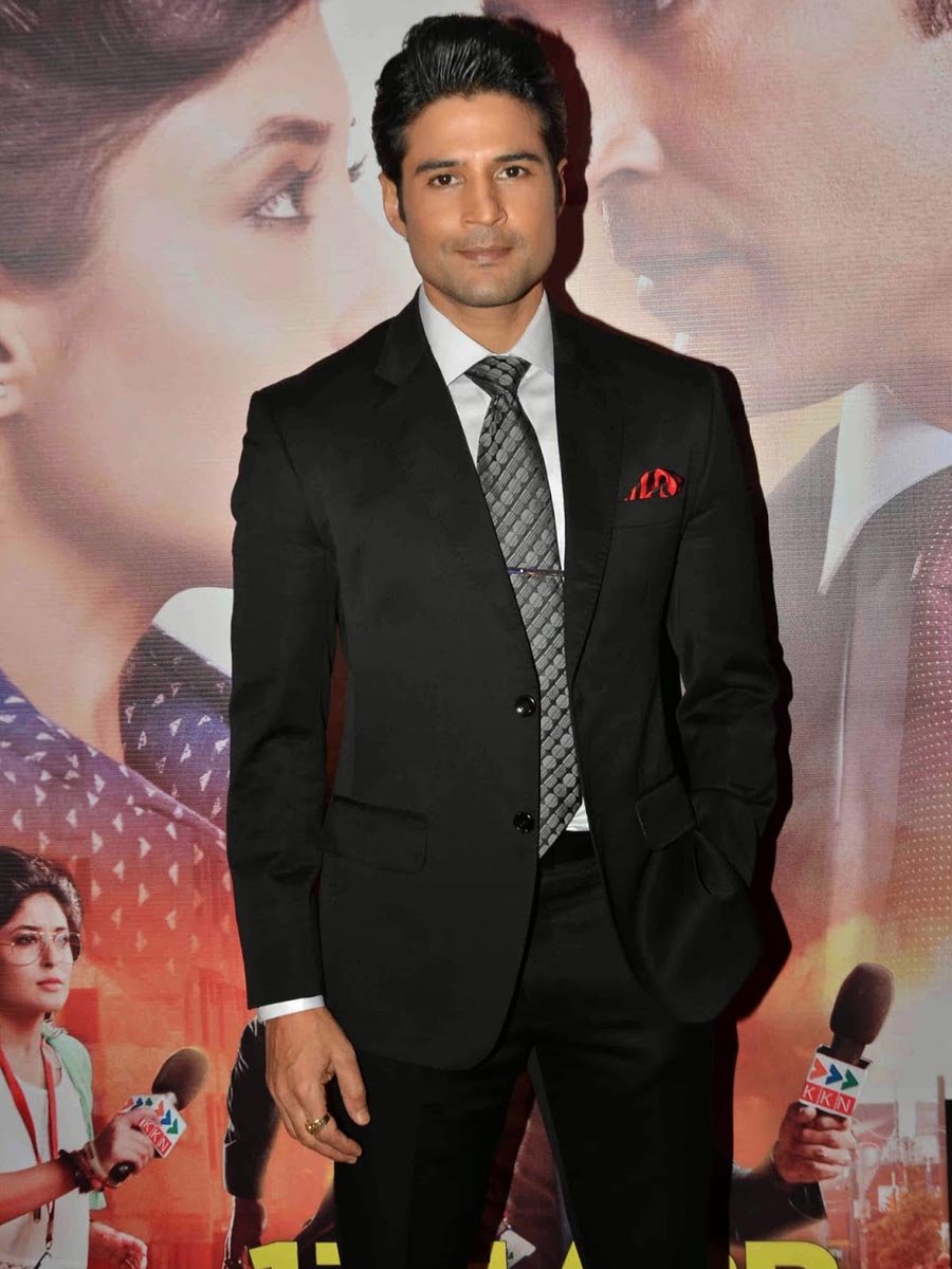  Rajeev Khandelwal