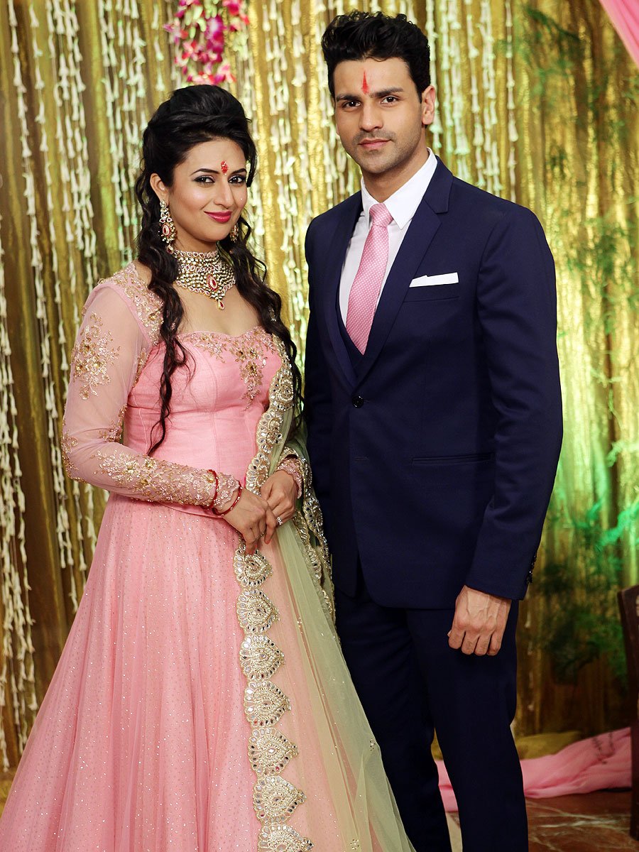 Divyanka and Vivek get engaged