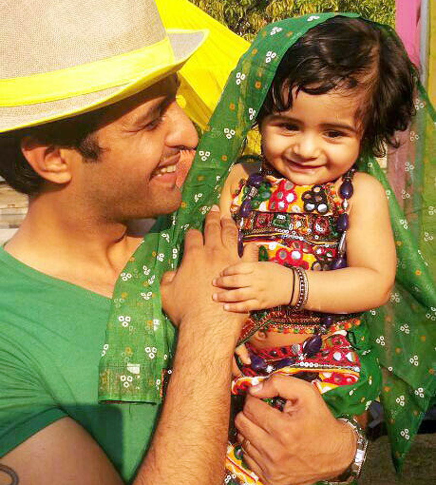 Sachin Shroff with his daughter Samairra
