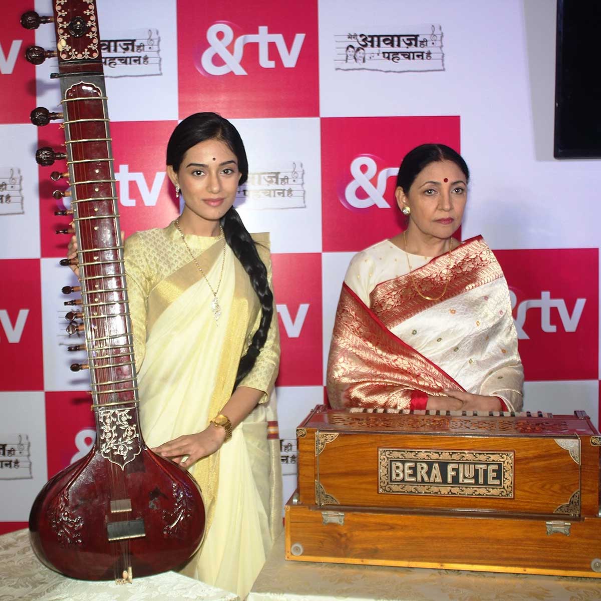 Amrita Rao and Deepti Naval