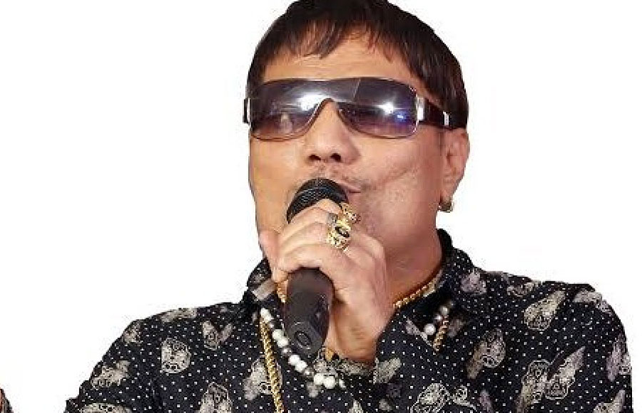 London Thumakda singer Labh Janjua 