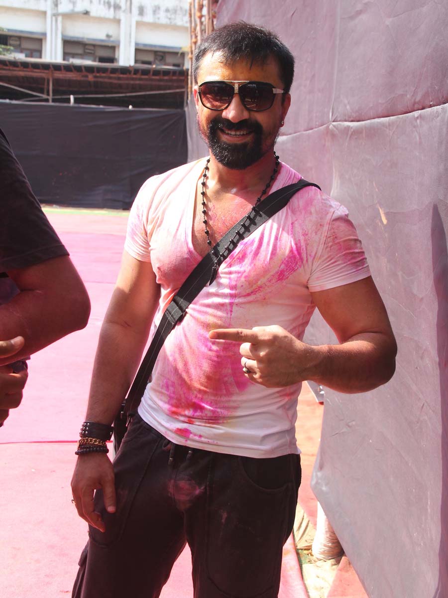 Ajaz Khan