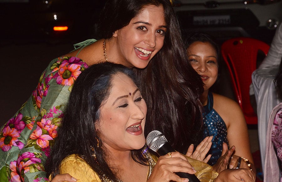 Jayati Bhatia and Dipika Kakar