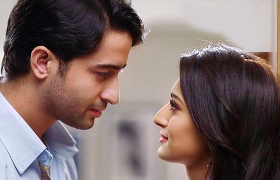 Dev-Sonakshi (Kuch Rang Pyar Ke Aise Bhi)