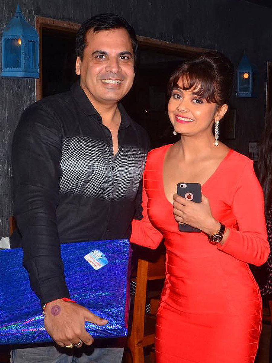 Devoleena's star studded birthday bash!