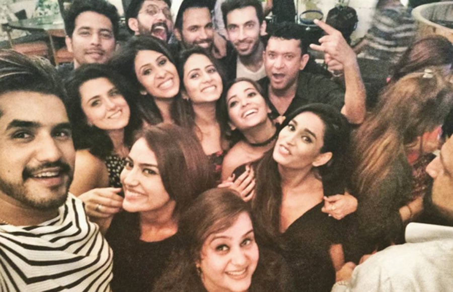 Asha Negi's ROCKING birthday party!