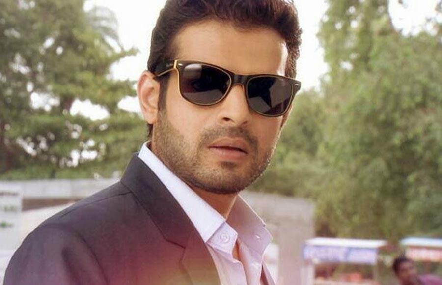 Karan Patel charges 1.10 Lakh for each day (approx.)