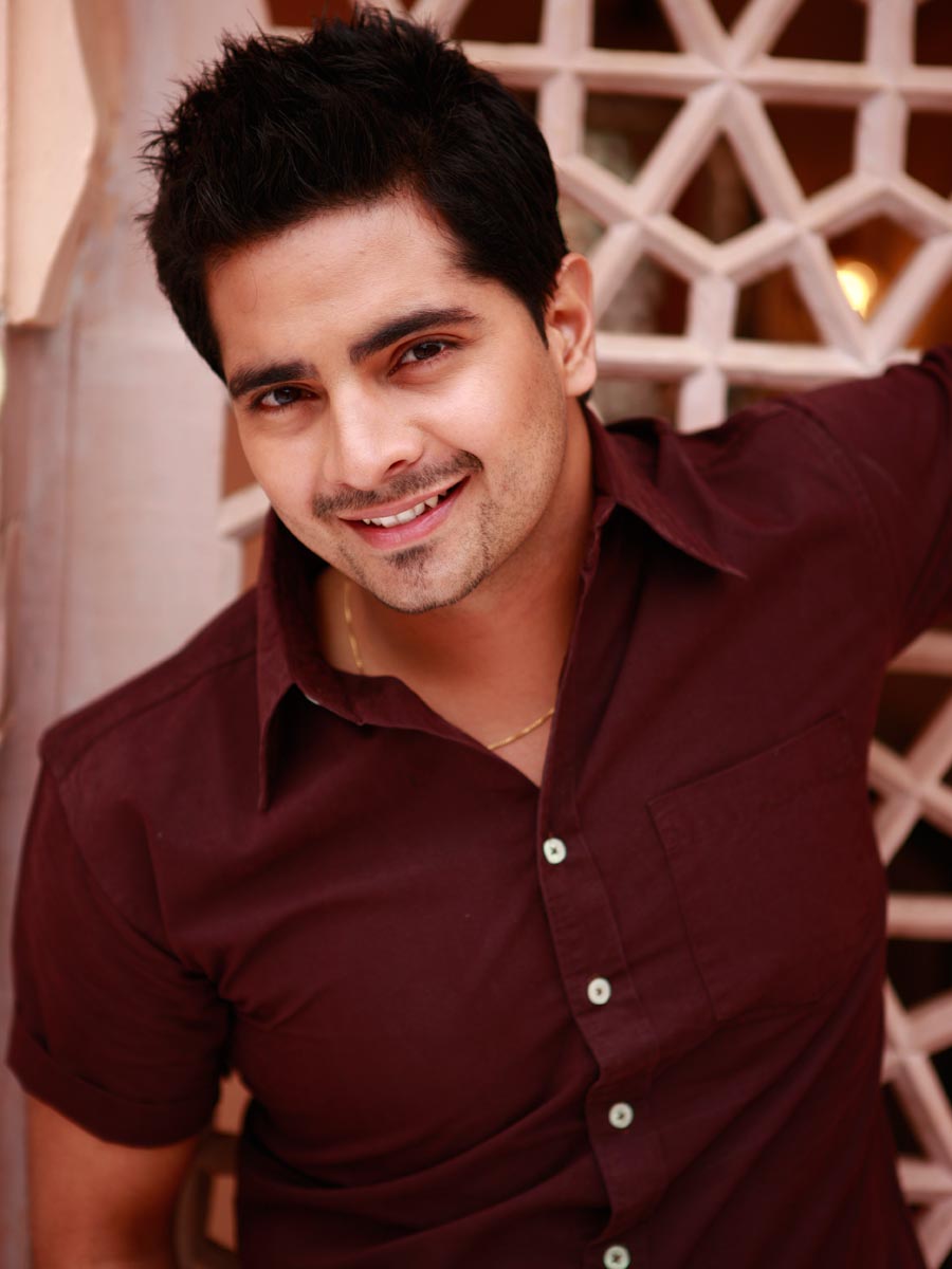 Karan Mehra charges around 75,000 for a day (approx.)