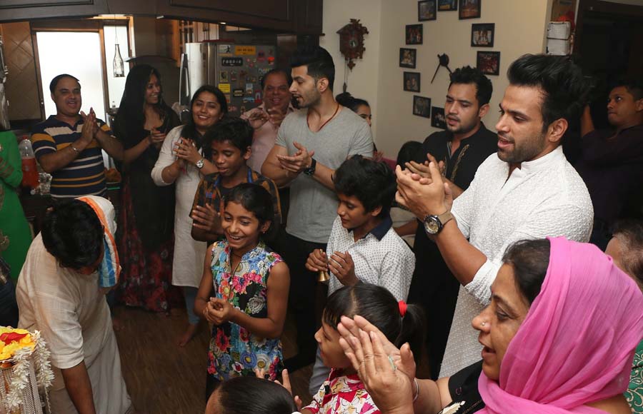 Rithvik's Ganpati Visarjan Celebrations with Super Dancer Kids