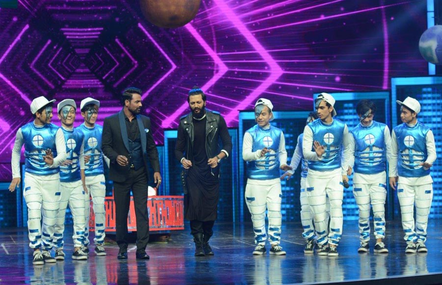 Riteish Deshmukh and super judge Remo D'souza