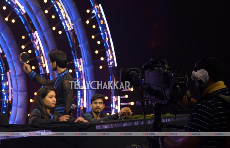 Contestants while rehearsing