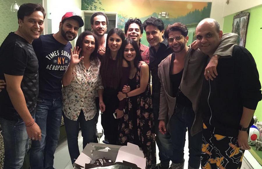 Vivek Dahiya's ROCKING birthday party!