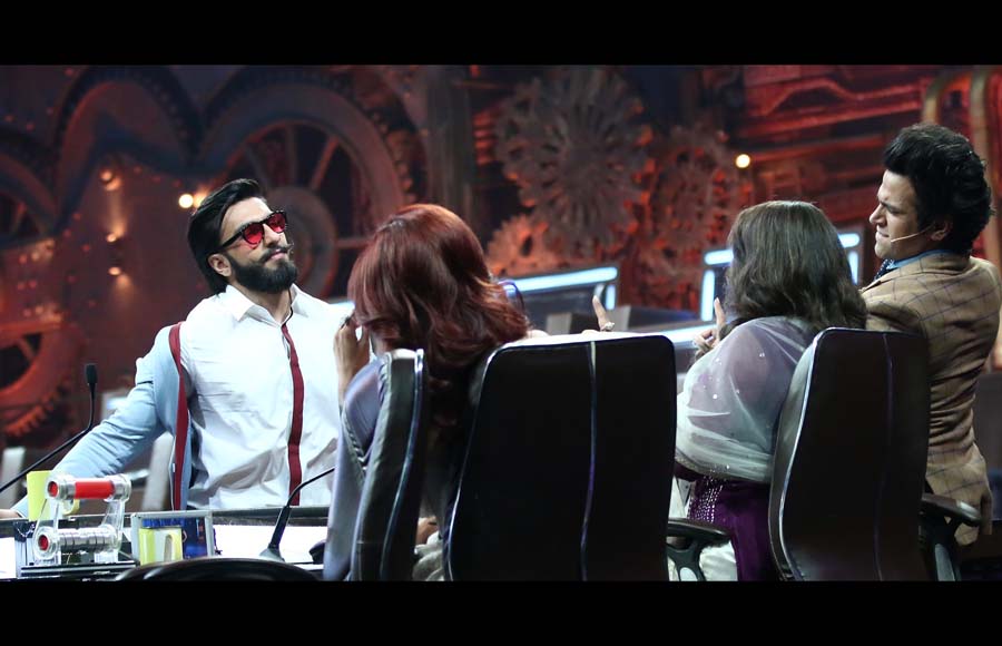 Ranveer Singh and Vaani Kapoor on 'Super Dancer'