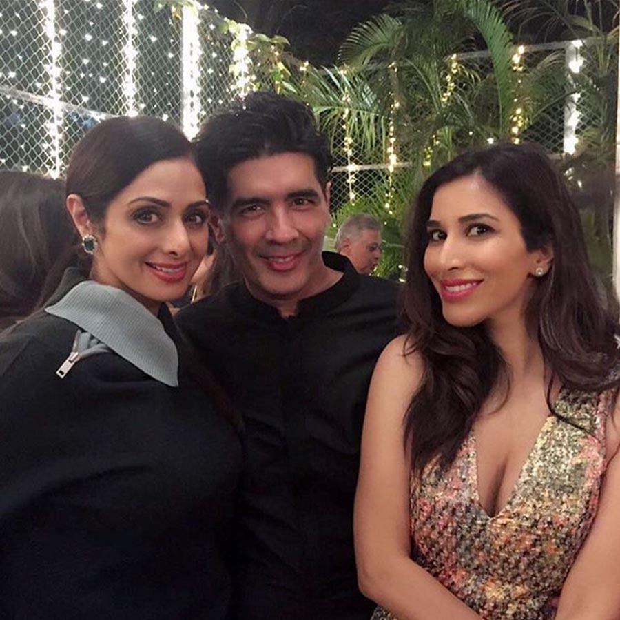 B-Town celebrities at Manish Malhotra's birthday bash!