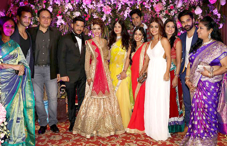 Dimple Jhangiani's rocking 'reception' party   