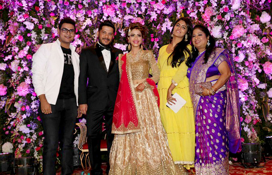 Dimple Jhangiani's rocking 'reception' party   