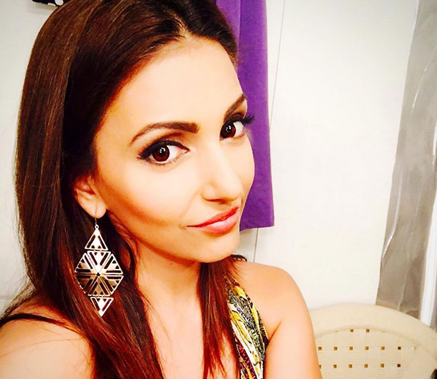 Navina Bole (Tia of Ishqbaaaz)