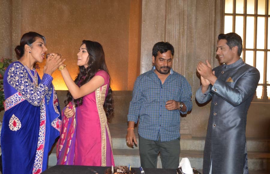 Eisha Singh's birthday celebration