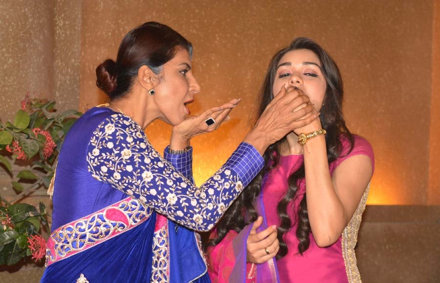 Eisha Singh and Anita Raj