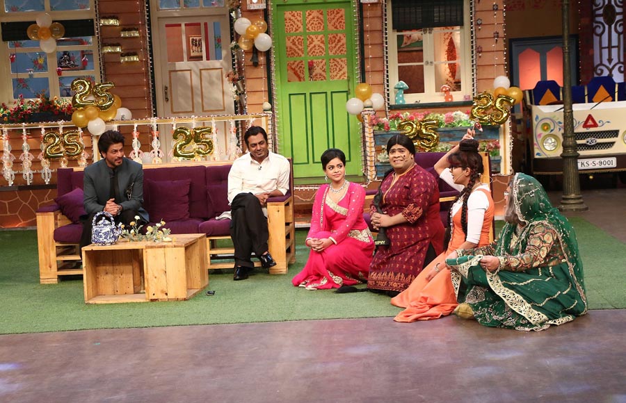 SRK and Nawazuddin promote 'Raees' on The Kapil Sharma Show