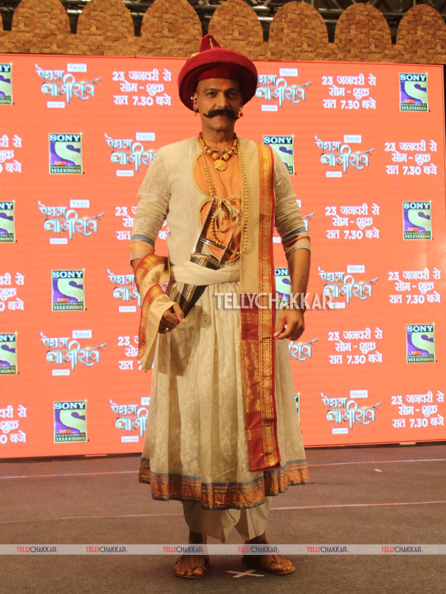 Manish Wadhwa as Balaji Vishwanath