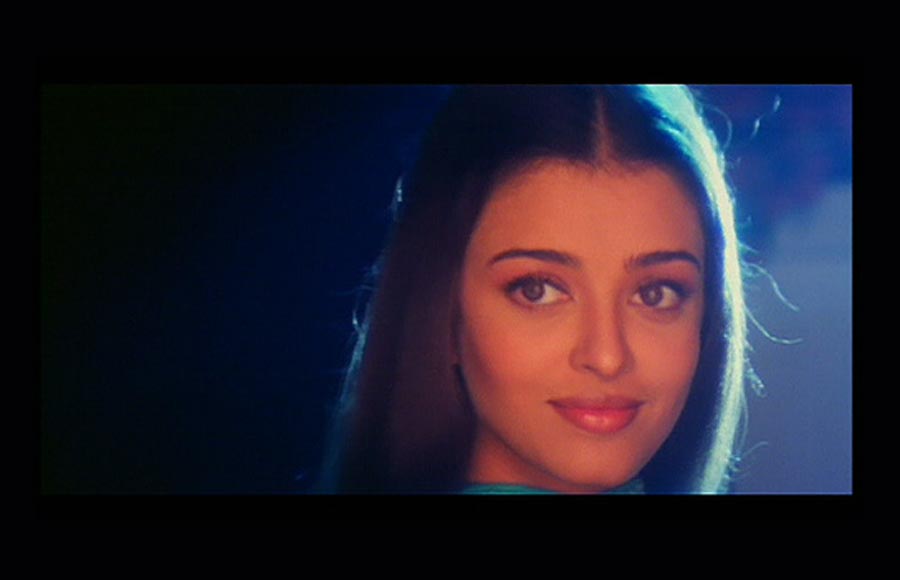 Aishwarya Rai (Hum Tumhare Hain Sanam)