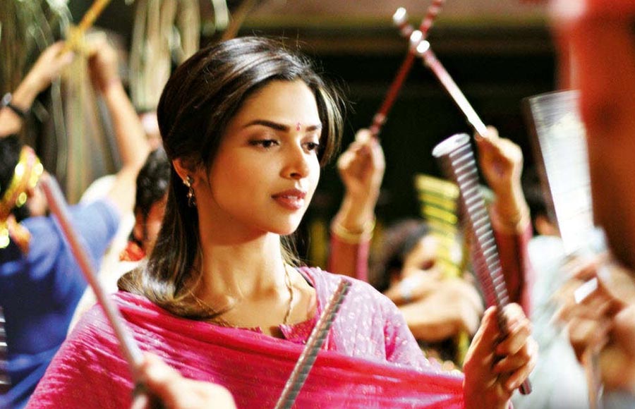 Deepika Padukone (Lafangey Parindey)