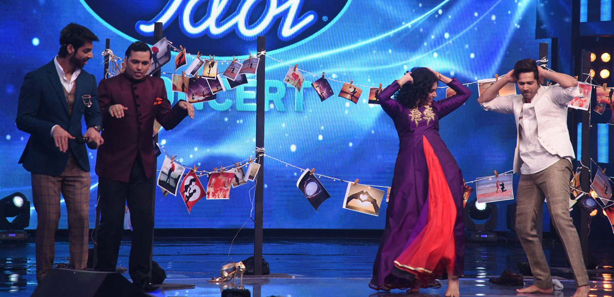 Varun and Alia promote 'Badrinath Ki Dulhania' on Indian Idol