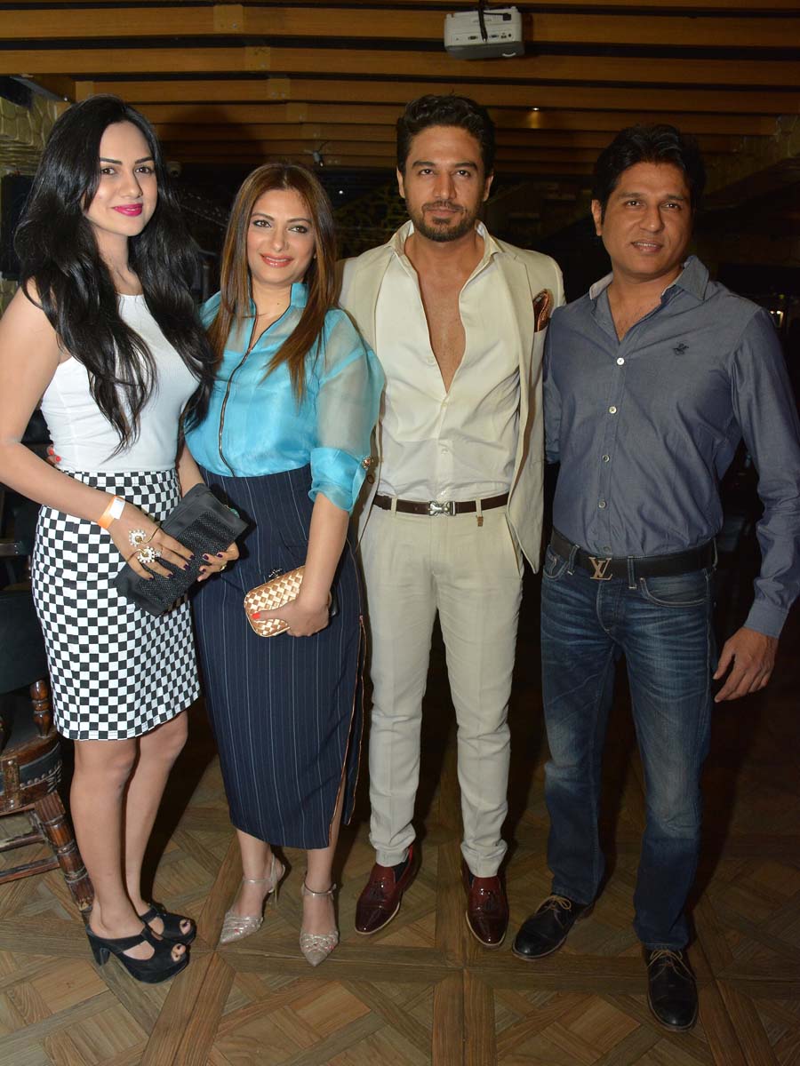 Akanksha Khanna, Sohanna Sinha, Gaurav Khanna, Nikhil Sinha