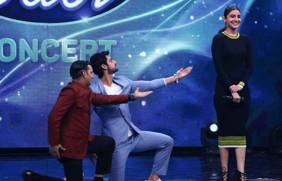 Anushka Sharma on the sets of Indian Idol 9