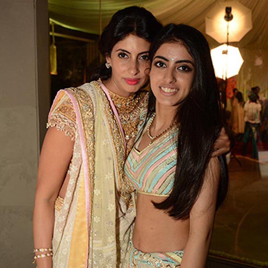 Shweta Nanda with Navya Naveli