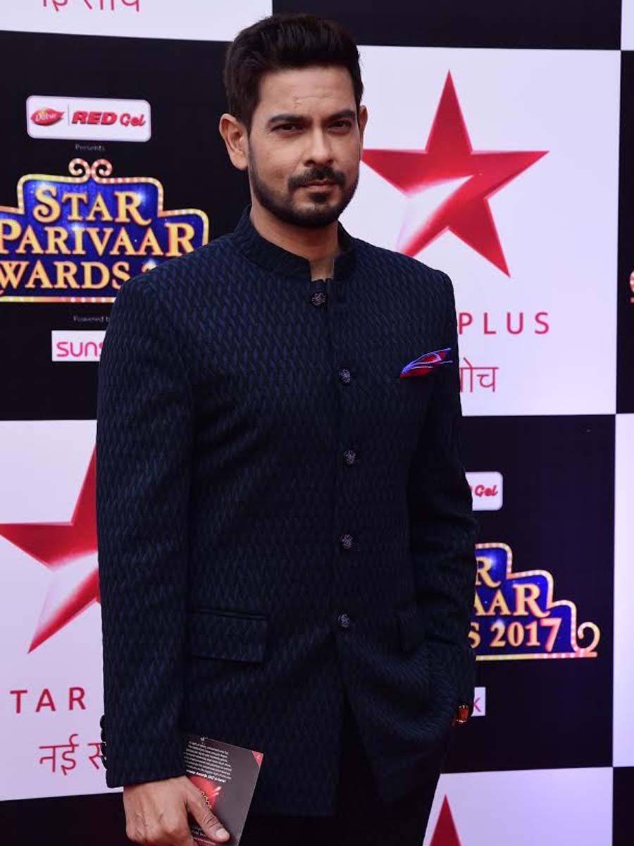 Keith Sequira at STAR Parivaar Awards