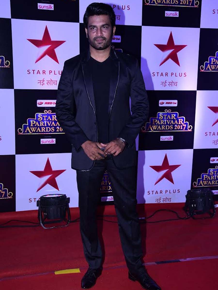 Sharad Kelkar at STAR Parivaar Awards