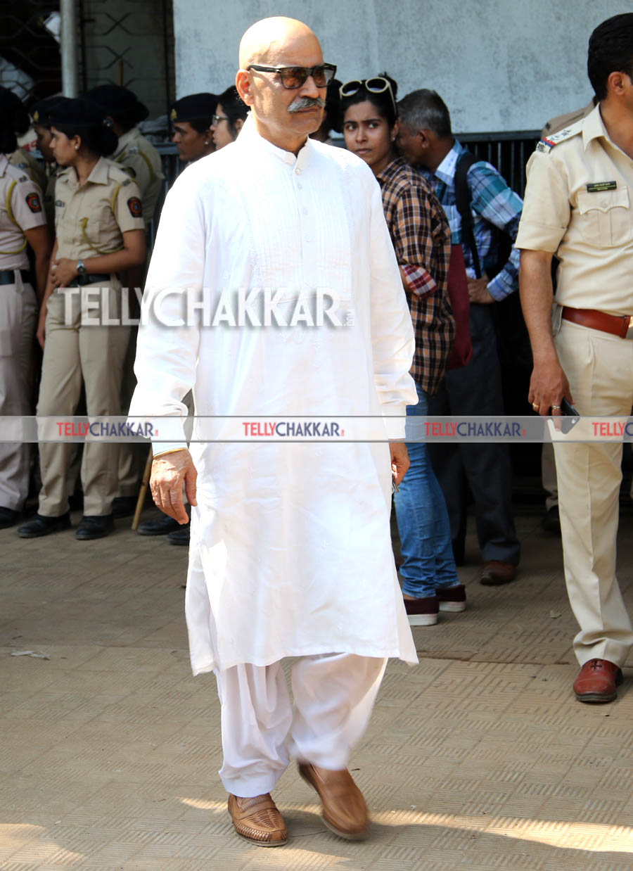 Celebs at Reema Lagoo's funeral