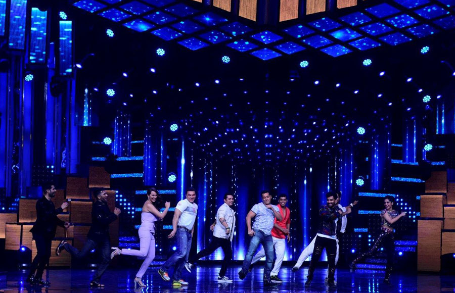 Groovy night with Salman Khan on Nach Baliye 8