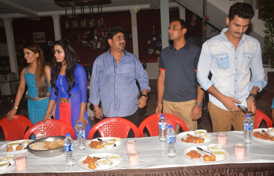 Parul Chauhan, Rajan Shashi and Ali Hassan 