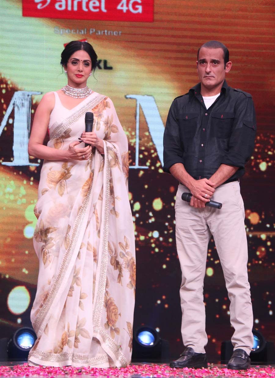  Sridevi and Akshay Khanna