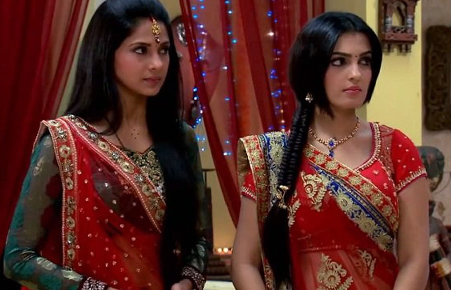 Kumud and Kusum (Saraswatichandra)