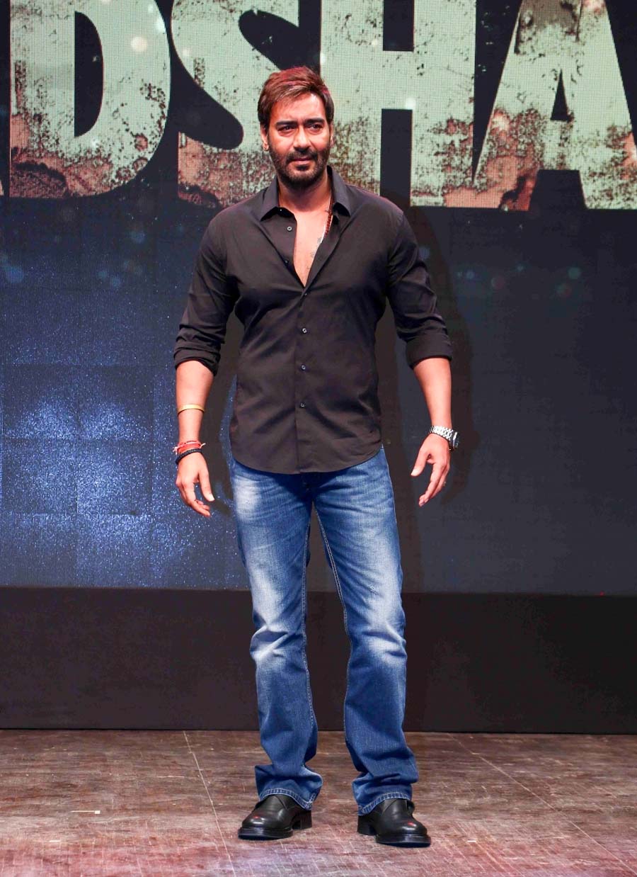  Ajay Devgan