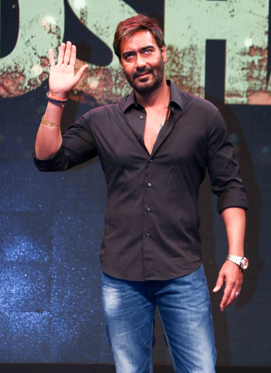  Ajay Devgan
