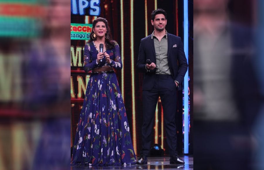 Sidharth Malhotra & Jacqueline Fernandez on Sa Re Ga Ma Pa Li'l Champs