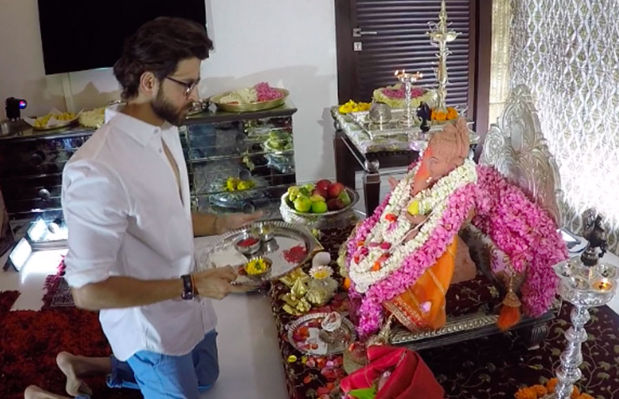 Bollywood Stars With Ganpati Bappa