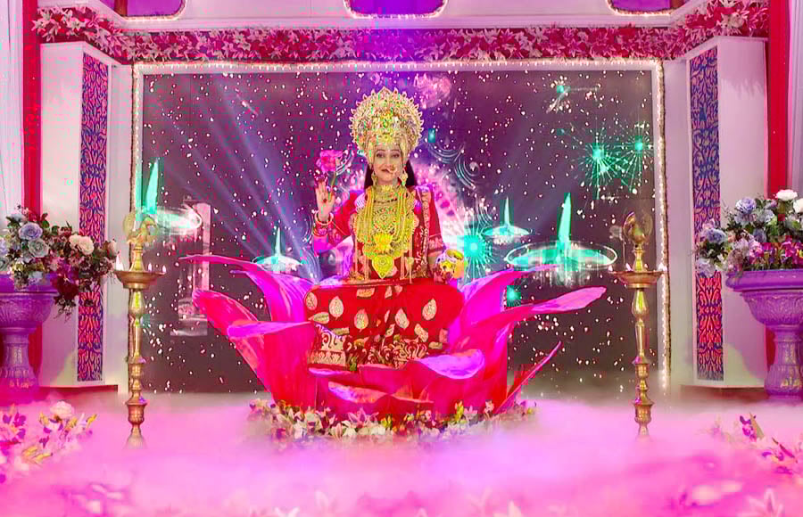 Daya as Lakshmi
