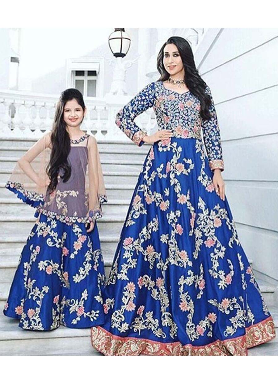 Harshaali Malhotra and Karishma Kapoor