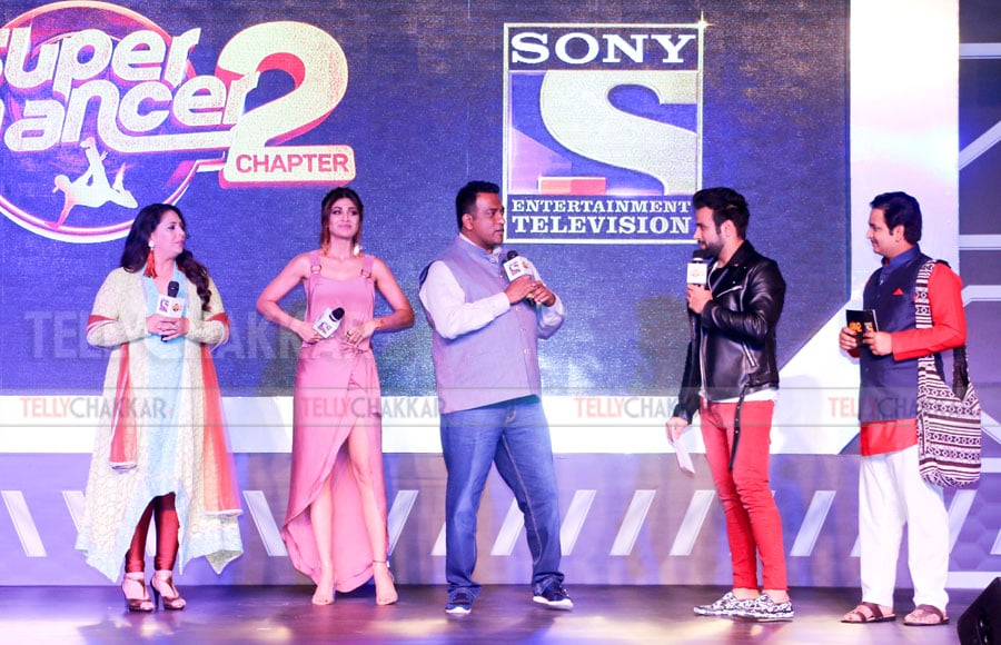 Geeta Kapoor‎, Shilpa Shetty, Anurag Basu, Paritosh Tripathi, & Rithvik Dhanjani 