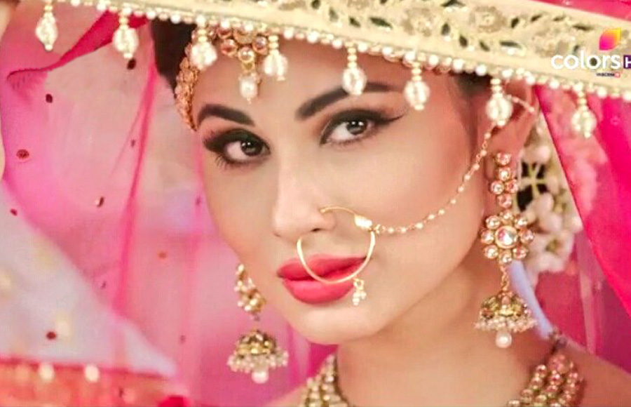 Mouni Roy