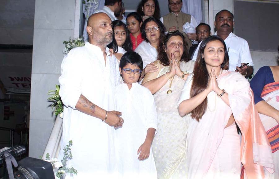 Celebs mourn Ram Mukherjee's death at his Prayer meet